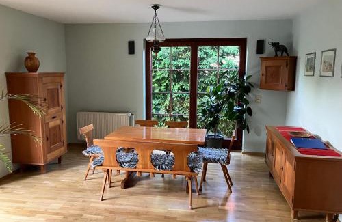 Kuhnhausen Appartement | Ferienwohnung Am Weißfrauenbach