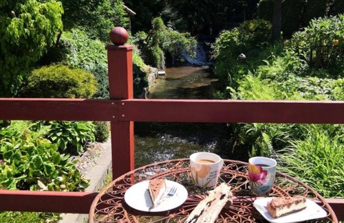 Elbrinxen Appartement | Ferienwohnung Amselnest - Holiday apartment by the stream