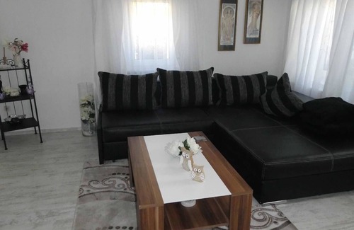 Neustadt-Geinsheim Appartement | Ferienwohnung/app. für 2 Gäste mit 75m² in Neustadt