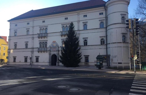 Spittal an der Drau Appartement | Ferienwohnung neben dem Schloss Porcia