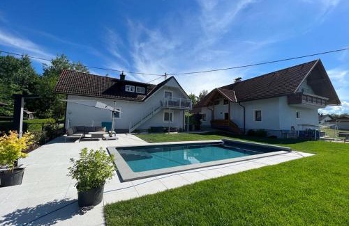 Augsdorf Appartement | Ferienwohnung Ramsbacher