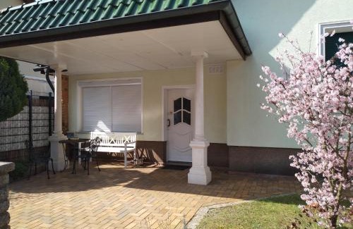 Waldesruh Appartement | Ferienwohnung Baer