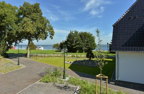 Ralswiek Appartement | Ferienwohnung Blaues Haus App 2 in Ralswiek