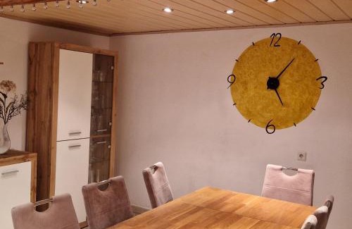 Zeiskam Maison | Ferienwohnung Blumenshein bei Speyer Karlsruhe Familienfreundlich 5 Pers