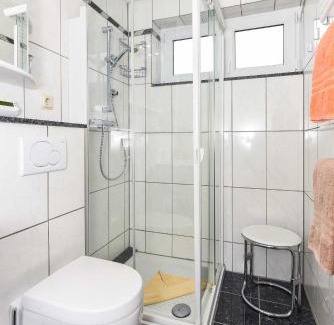 Esens Appartement | Ferienwohnung Captain Flints Schatz