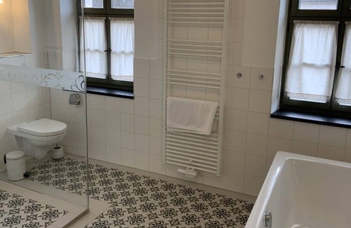 Doberschau-Gaussig Appartement | Ferienwohnung Gutsherrenwohnung im Gutshof Doberschau bei Bautzen