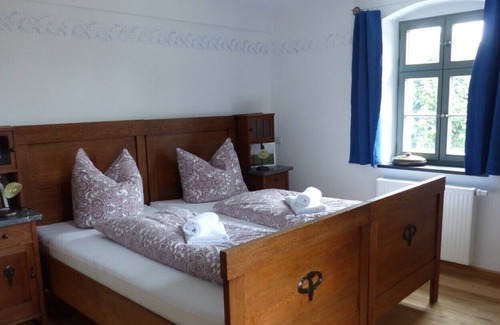 Doberschau-Gaussig Appartement | Ferienwohnung Gutsherrenwohnung im Gutshof Doberschau bei Bautzen