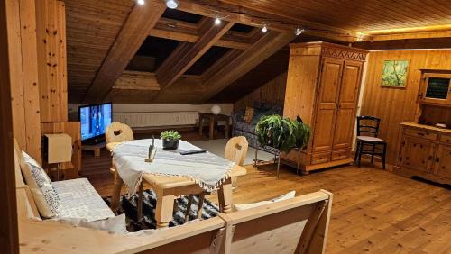 Worth an der Donau Appartement | Ferienwohnung Schlossblick
