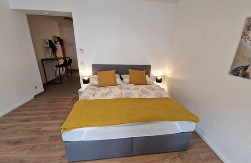 Liesing Appartement | Ferienwohnung direkt an der U6