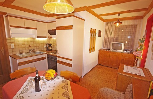 Arzl im Piztal Appartement | Ferienwohnung Edelweiß - Appartementhaus Lechner