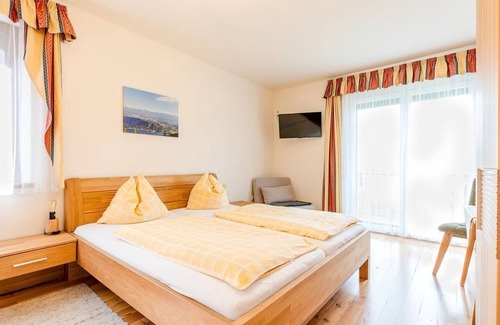 Landskron Autre | Ferienwohnung "eiche" für 2-5 Personen - Sonnhof