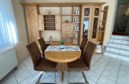 Maikammer Appartement | Ferienwohnung FlatNETT