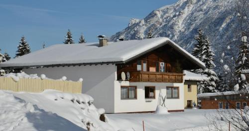 Vorderhornbach Appartement | Ferienwohnung Frauenschuh