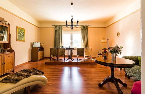 Semlow Appartement | Ferienwohnung Grafensuite im Schloss Semlow - Schloss Semlow mit Englischem Landschaftspark