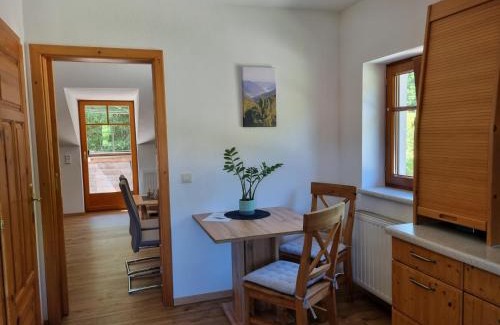 Eisenbergeramt Appartement | Ferienwohnung Gschwendt