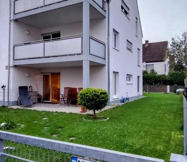 Ichenhausen Appartement | Ferienwohnung Happy