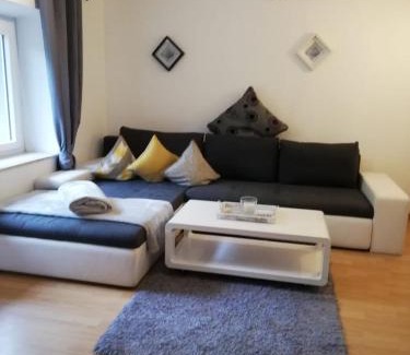 Imst Appartement | Ferienwohnung Haus File