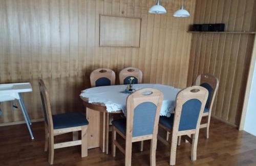 Kreuzebra Appartement | Ferienwohnung Hohenberg