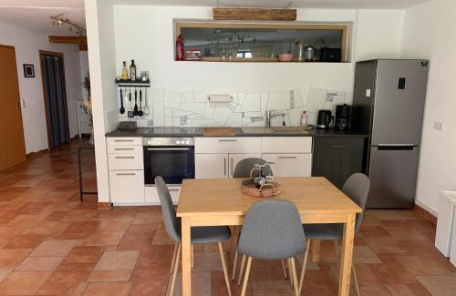 Marktheidenfeld Appartement | Ferienwohnung Hundertwasser in Marktheidenfeld am Main