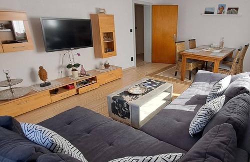 Erfweiler Appartement | Ferienwohnung Ilona - Appartement/fewo, Dusche, WC, 2 Schlafräume