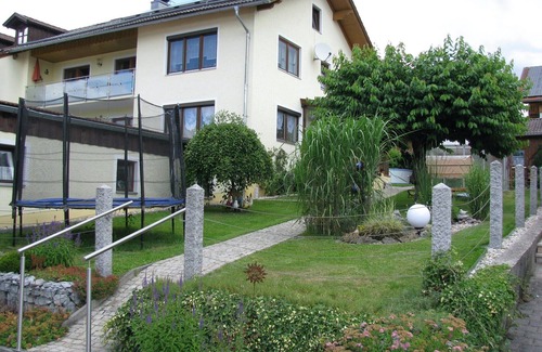 Drachselsried Appartement | Appartement dans la forêt bavaroise avec balcon