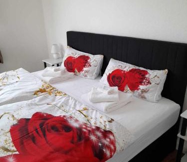 Rhauderfehn Lit Et Petit-Déjeuner | Ferienwohnung im FEWO Rosenhaus Volz