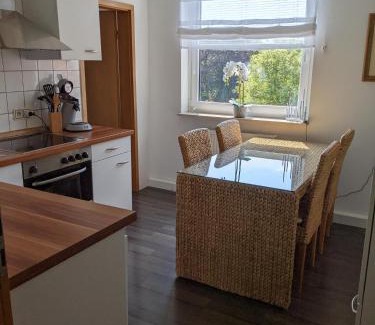 Grebenstein Appartement | Ferienwohnung im Grünen I