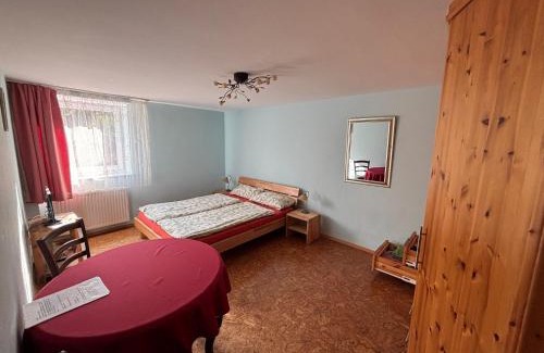 Steglitz Appartement | Ferienwohnung im Grünen