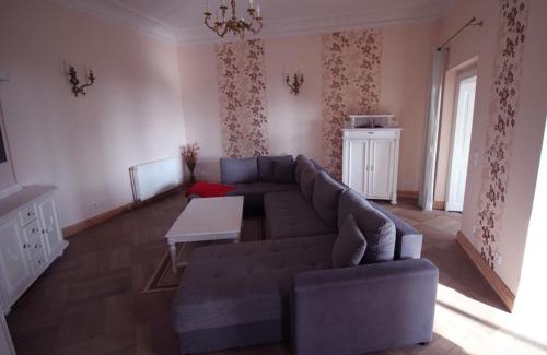Prenzlau Appartement | Ferienwohnung im Gutshaus Mühlhof