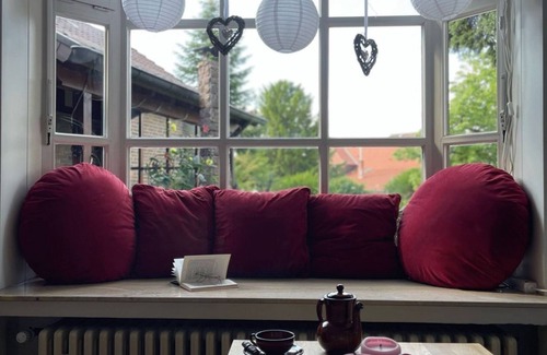 Bad Pyrmont Appartement | Ferienwohnung im Obstgarten - apartment/apartment, shower, WC, terrace