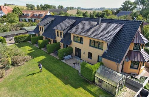 Sagard Maison | Ferienwohnung im Reihenhaus Petermann 5