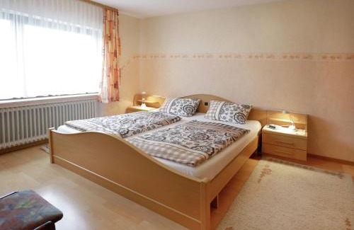 Hesborn Appartement | Ferienwohnung im Sauerland Hillside