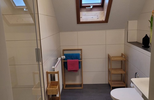 Huefingen Appartement | Ferienwohnung im Schwarzwaldhaus mit Balkon