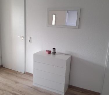 Brake Appartement | Ferienwohnung in Lemgo-Brake, 3 Zimmer