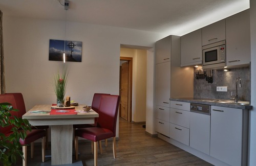 Bichlbach Appartement | Ferienwohnung in Traumhafter Bergkulisse - Appartements Wacker