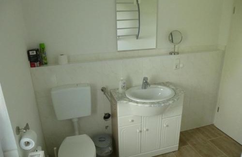Vorland Appartement | Ferienwohnung in Vorland mit Grill und Garten