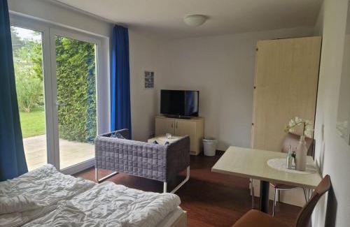 Gelbensande Appartement | Ferienwohnung Küstenwald Federmausweg EG Wittchen