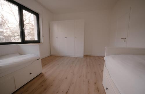 Harleshausen Appartement | Ferienwohnung Kassel mit Ladesäule & Balkon