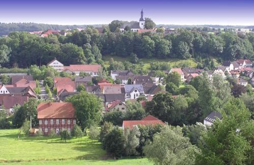 Bad Wuennenberg Appartement | Ferienwohnung "Kirchblick" im Ferienhaus Blumenhain