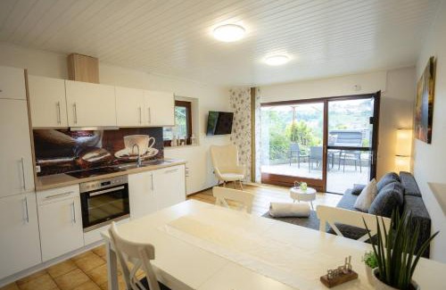 Bad Wuennenberg Appartement | Ferienwohnung "Kirchblick" im Ferienhaus Blumenhain
