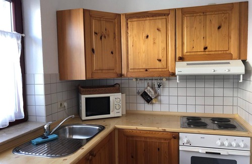 Gustow Appartement | Ferienwohnung "Klaus Störtebeker" mit Sonnenterrasse & Garten zwischen Strand, Wald und Wiese!