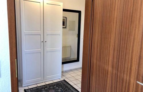 Gustow Appartement | Ferienwohnung-Klaus-Stoertebeker-mit-Sonnenterrasse-Garten-zwischen-Strand-Wald-und-Wiese