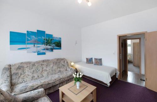 Laage Appartement | Ferienwohnung Laage
