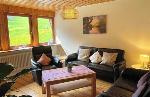 Kirchzarten Appartement | Ferienwohnung Lavendel mit 85qm, 1 Schlafzimmer, 1wohn-schlafbereich, Max. für 6 Personen