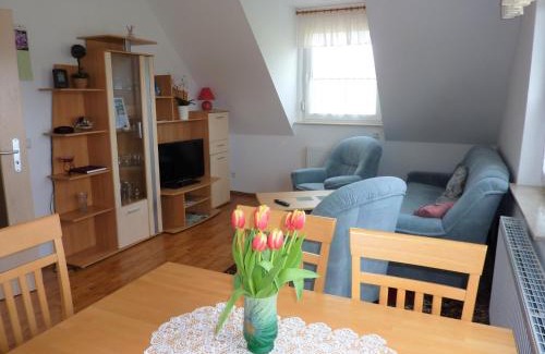 Burg-Dorf Appartement | Ferienwohnung Lehmann, Ursel