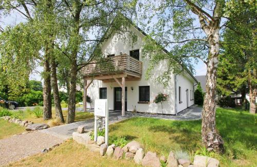 Putbus Appartement | Ferienwohnung Liesi FeWo OG - Balkon, ruhige Lage