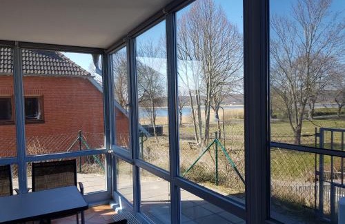 Neuensien Station Balnéaire | Ferienwohnung Mönchgut 1 mit Wintergarten und Terrasse