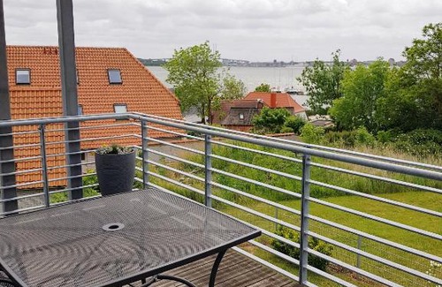 Altefaehr Appartement | Ferienwohnung MeerBlick OG