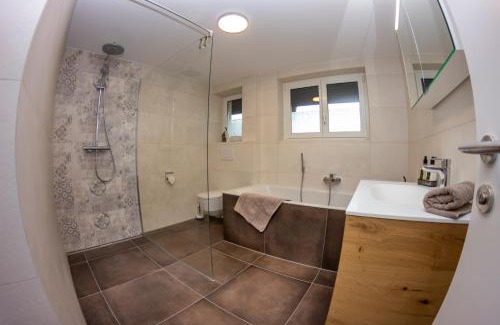 Hard Appartement | Ferienwohnung Melcher