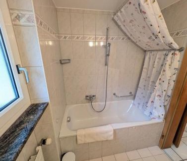 Realp Appartement | Ferienwohnung Michels